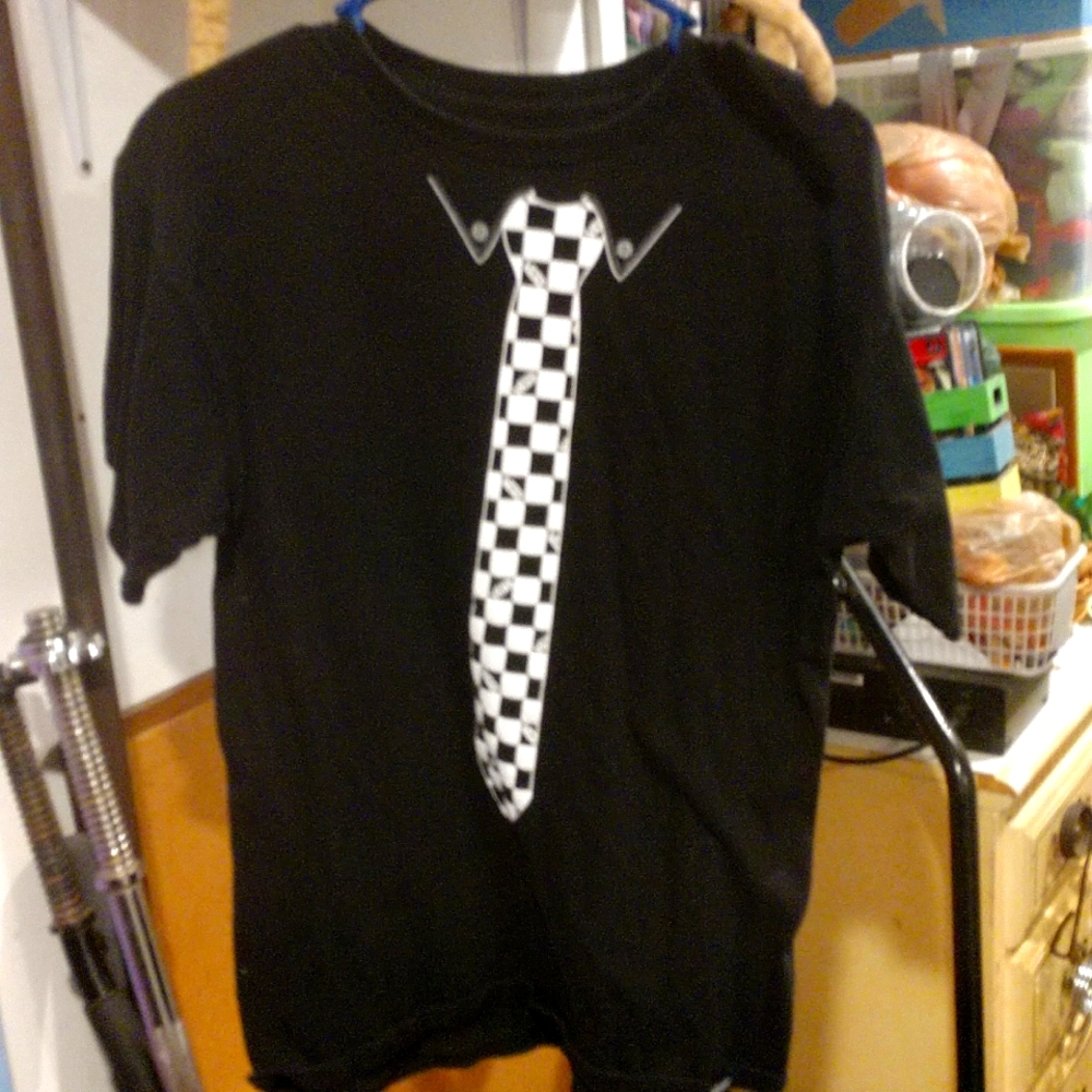 Vans Black and White checkered tie t-shirt